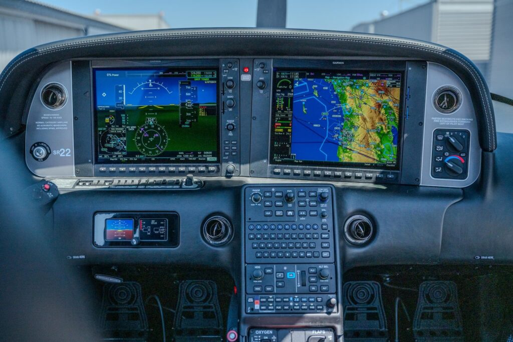 Cirrus Perspective+ flight deck in a 2019 Cirrus SR22 G6